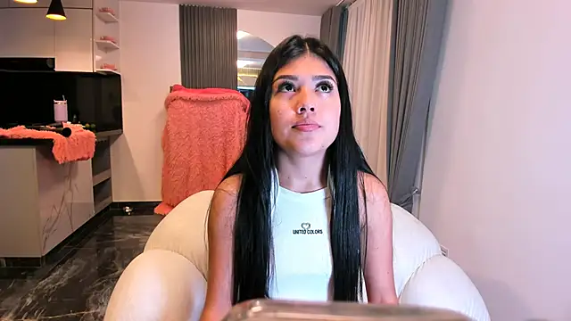 Snapshot of 1lubonnie chatting on February 25, 1:30 am 1lubonnie online show from February 25, 1:30 am