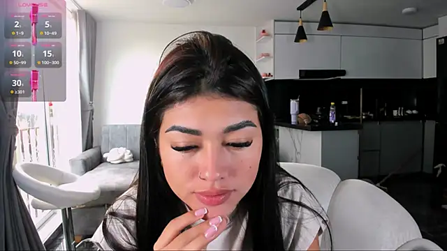 Snapshot of 1lubonnie chatting on November 17, 9:53 pm 1lubonnie online show from November 17, 9:53 pm