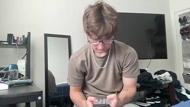 ryan 28747 online show from May 4, 12:50 am