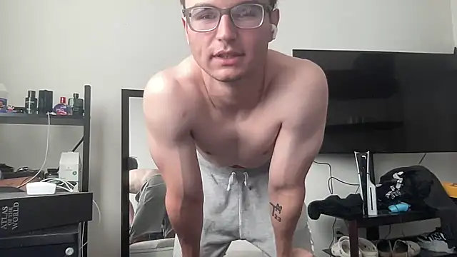 ryan 28747 online show from May 26, 7:21 pm