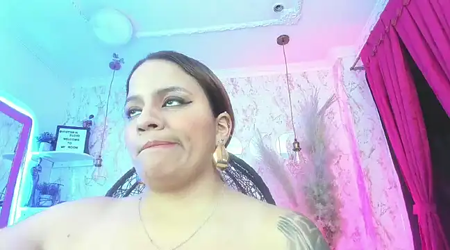 victoria  floyd online show from February 6, 12:43 am