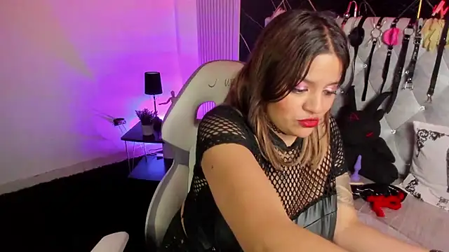 victoria  floyd online show from January 10, 12:45 am