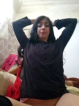 Snapshot of majdolin78 chatting on February 9, 11:25 am majdolin78 online show from February 9, 11:25 am