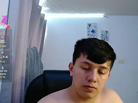 Snapshot of Alan_red chatting on March 27, 7:46 pm Alan red online show from March 27, 7:46 pm