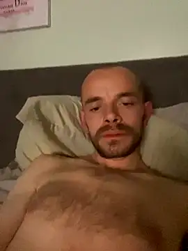 Snapshot of wyattstone chatting on September 26, 12:58 am wyattstone online show from September 26, 12:58 am