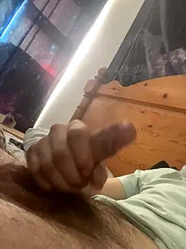 Snapshot of wyattstone chatting on October 24, 10:33 am wyattstone online show from October 24, 10:33 am