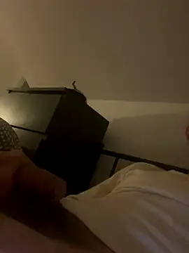 Snapshot of wyattstone chatting on November 29, 3:53 am wyattstone online show from November 29, 3:53 am