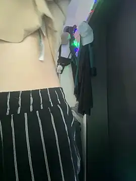 Ciara2004 online show from January 9, 1:25 pm