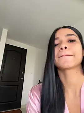 Bella Smiith  online show from December 15, 1:26 pm