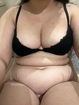 Snapshot of haskadin chatting on February 2, 3:38 am haskadin online show from February 2, 3:38 am