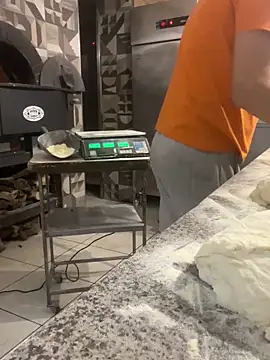 Snapshot of Greeneyes0820 chatting on February 8, 4:25 am Greeneyes0820 online show from February 8, 4:25 am