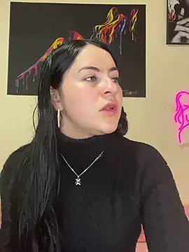 Snapshot of Emmie_Hot chatting on March 7, 12:23 pm Emmie Hot online show from March 7, 12:23 pm