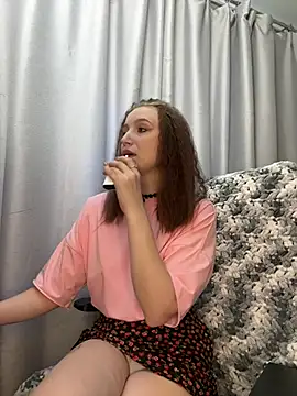 Snapshot of LillyFan-X chatting on May 10, 4:17 am LillyFan-X online show from May 10, 4:17 am