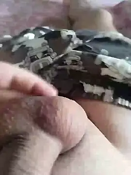 Snapshot of ALEX19833 chatting on January 24, 1:57 pm ALEX19833 online show from January 24, 1:57 pm