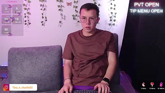 Snapshot of Tina_4_Charlie chatting on June 3, 3:39 pm Tina 4 Charlie online show from June 3, 3:39 pm