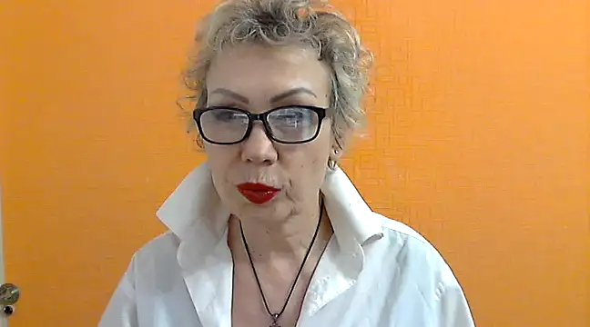 NessyJenixs online show from March 7, 9:17 pm