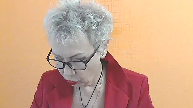 NessyJenixs online show from October 21, 6:58 am