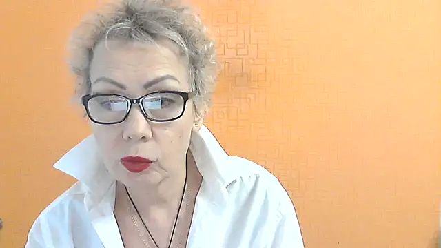 NessyJenixs online show from December 18, 7:36 am