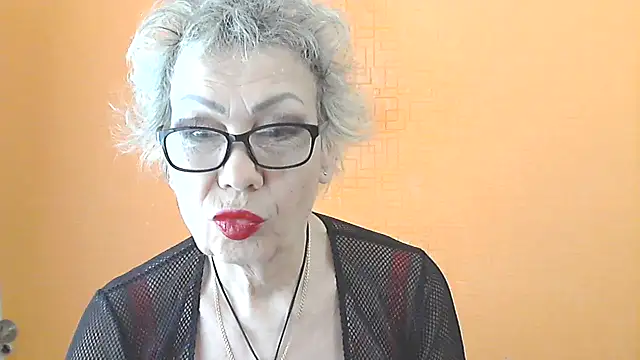 NessyJenixs online show from March 1, 8:16 am