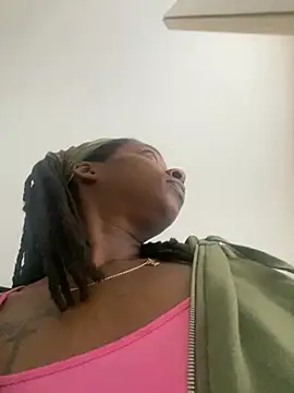 Snapshot of theprettysoles chatting on June 22, 12:02 pm theprettysoles online show from June 22, 12:02 pm