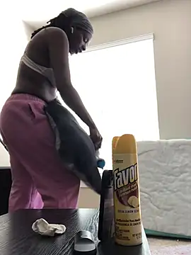 Snapshot of theprettysoles chatting on June 24, 3:22 pm theprettysoles online show from June 24, 3:22 pm