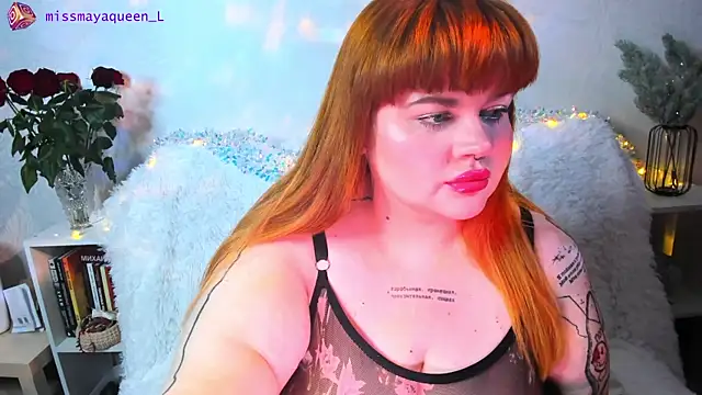 Snapshot of missmayaqueen chatting on December 17, 5:02 am missmayaqueen online show from December 17, 5:02 am