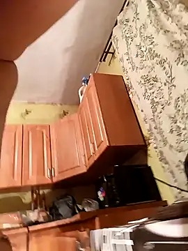 Snapshot of Laura_Kiss chatting on January 17, 7:27 pm Laura Kiss online show from January 17, 7:27 pm