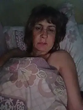 Laura Kiss online show from June 12, 9:03 pm