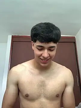 Snapshot of max_ryderr chatting on January 24, 3:02 pm max ryderr online show from January 24, 3:02 pm