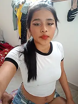 Snapshot of Morenalatina-hotsex chatting on February 28, 10:00 pm Morenalatina-hotsex online show from February 28, 10:00 pm