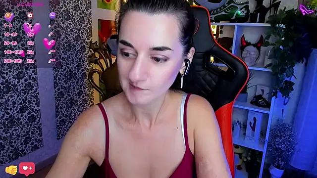 Snapshot of JessicaAlfo chatting on July 15, 2:39 am JessicaAlfo online show from July 15, 2:39 am