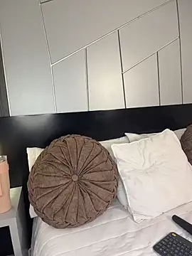 fiorella paris online show from March 9, 8:35 pm