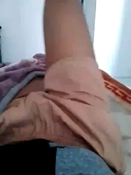 Snapshot of sydmanyoba chatting on December 15, 5:23 am sydmanyoba online show from December 15, 5:23 am