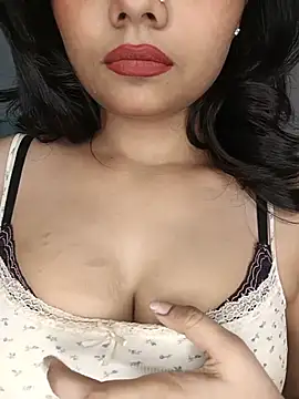 Snapshot of Love-N chatting on July 12, 5:59 pm Love-N online show from July 12, 5:59 pm