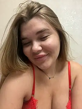 Snapshot of ella_zzz chatting on October 16, 9:16 pm ella zzz online show from October 16, 9:16 pm