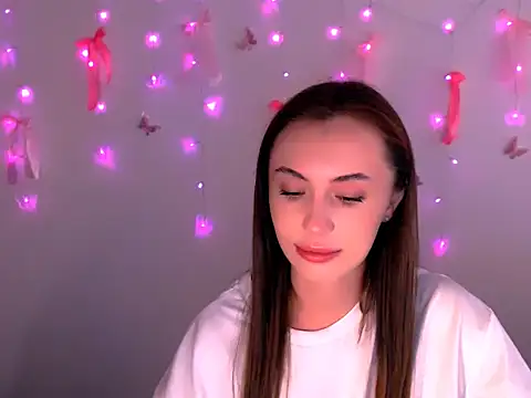 Snapshot of Nikonara_Love chatting on May 4, 4:25 pm Nikonara Love online show from May 4, 4:25 pm