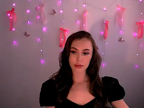 Snapshot of Nikonara_Love chatting on June 6, 12:10 pm Nikonara Love online show from June 6, 12:10 pm