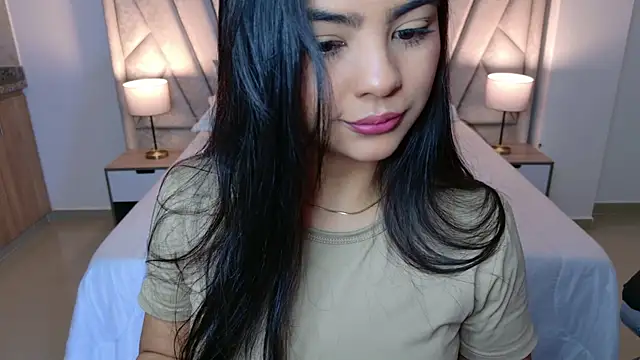 Layla Breezee online show from July 19, 10:52 am