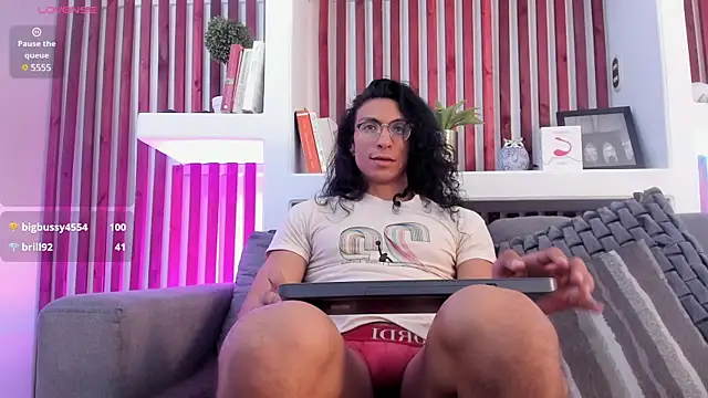 Snapshot of ApoloCruz chatting on January 25, 3:09 pm ApoloCruz online show from January 25, 3:09 pm