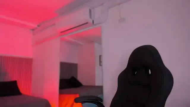 bonnieAn online show from September 17, 11:23 am