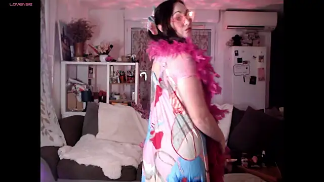 AdorahB3ll3 online show from November 30, 8:13 pm