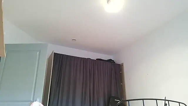 serena  vedette online show from February 22, 2:37 pm