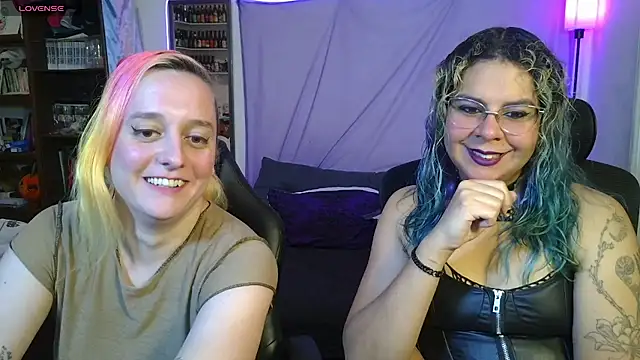 Snapshot of Evelan420 chatting on July 16, 7:20 pm Evelan420 online show from July 16, 7:20 pm