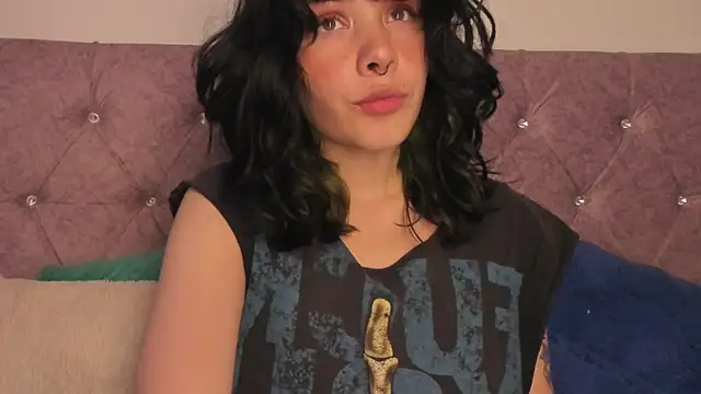 Snapshot of onix_bl4ck chatting on February 18, 8:58 pm onix bl4ck online show from February 18, 8:58 pm