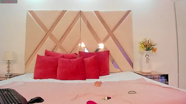 taliarussel online show from March 5, 10:21 pm