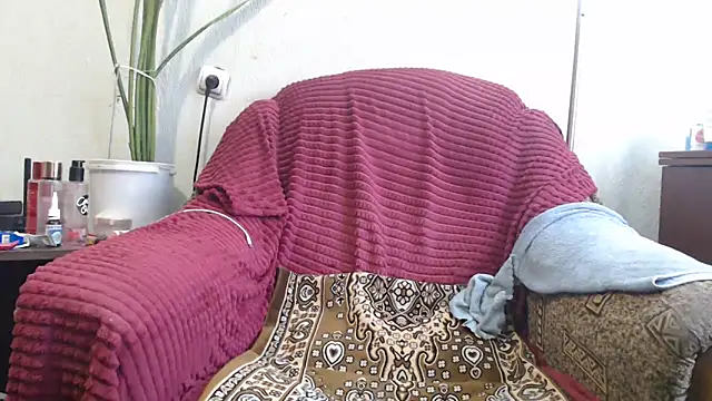 DeniseeRosea online show from April 29, 8:07 am