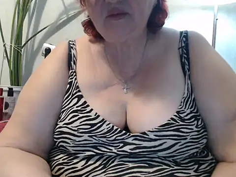 Snapshot of DeniseeRosea chatting on May 15, 6:26 pm DeniseeRosea online show from May 15, 6:26 pm
