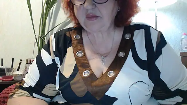 Snapshot of DeniseeRosea chatting on May 28, 7:11 pm DeniseeRosea online show from May 28, 7:11 pm
