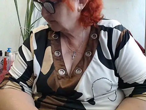 DeniseeRosea online show from July 14, 12:00 pm