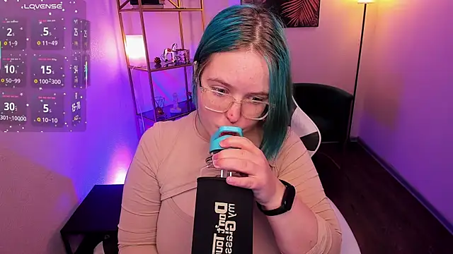 Manic pixie  online show from June 16, 4:09 pm